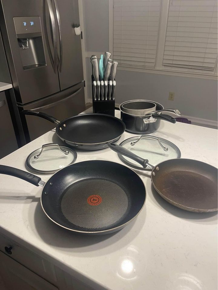 FREE Pots, pans, knife set - Freebie Alerts