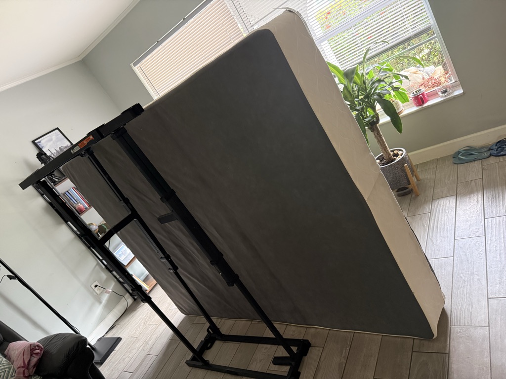 Free Frame and box queen