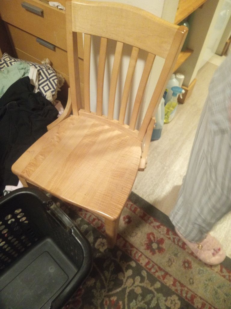 Free Bar stool