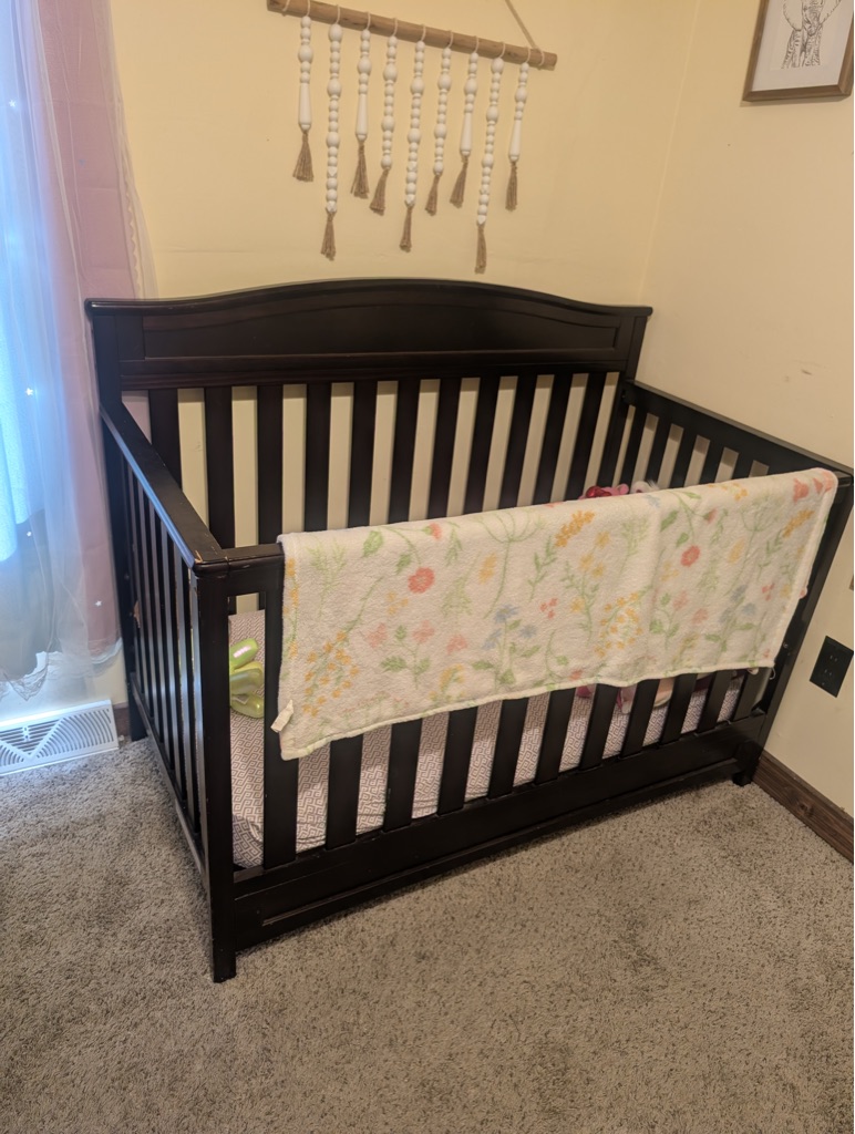 Free Baby crib