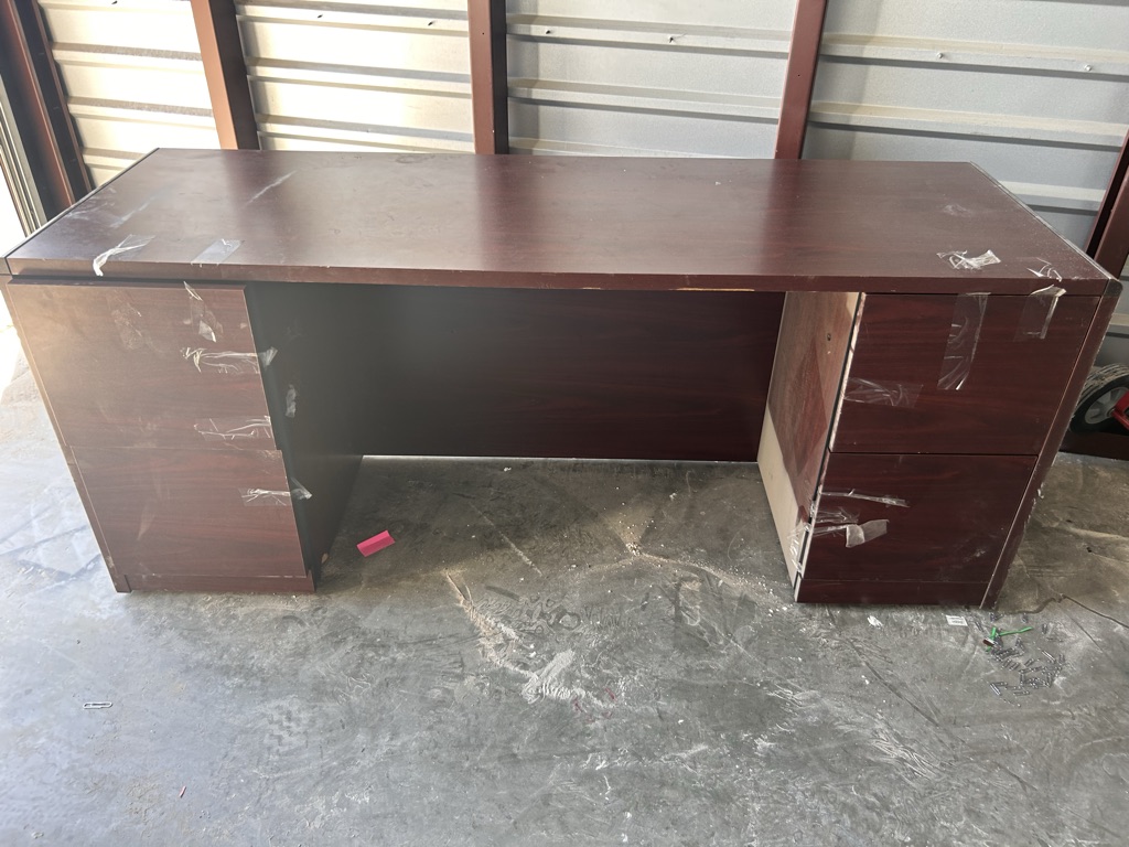 Free 4 pcs Free furniture