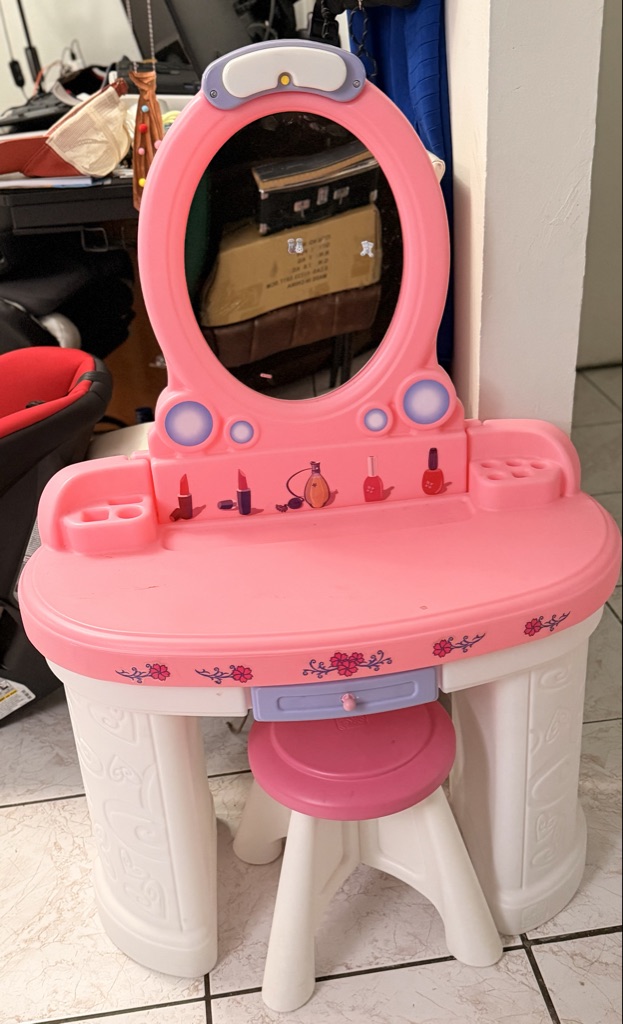 Free Vanity for toddler