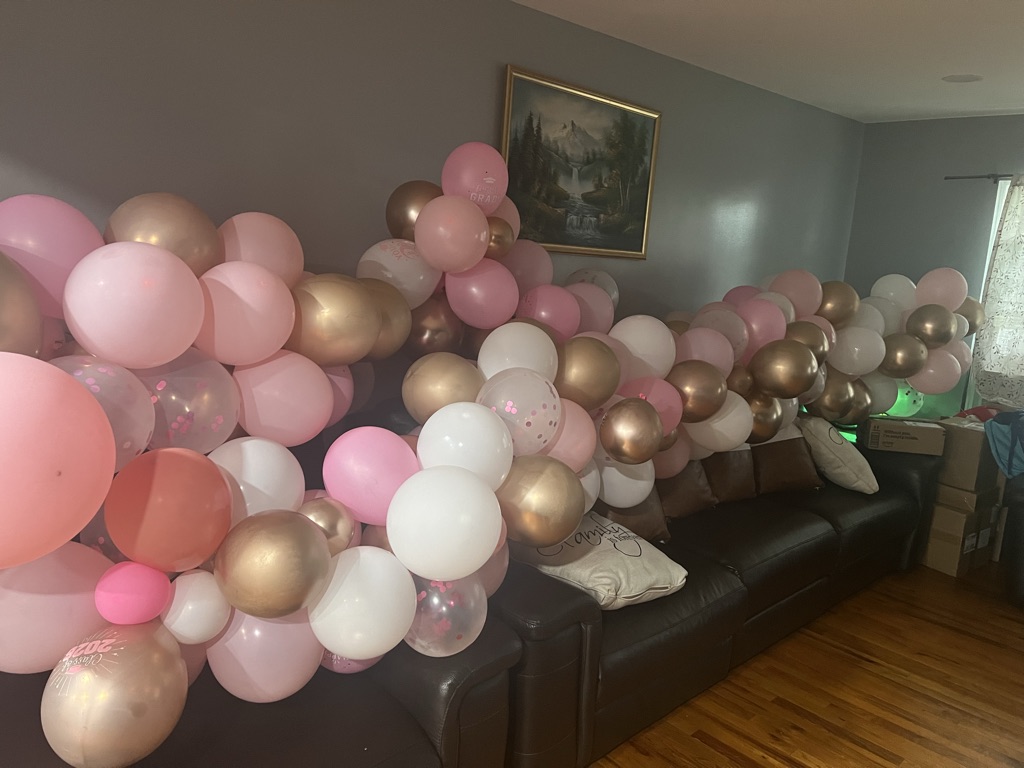 FREE BALLOONS