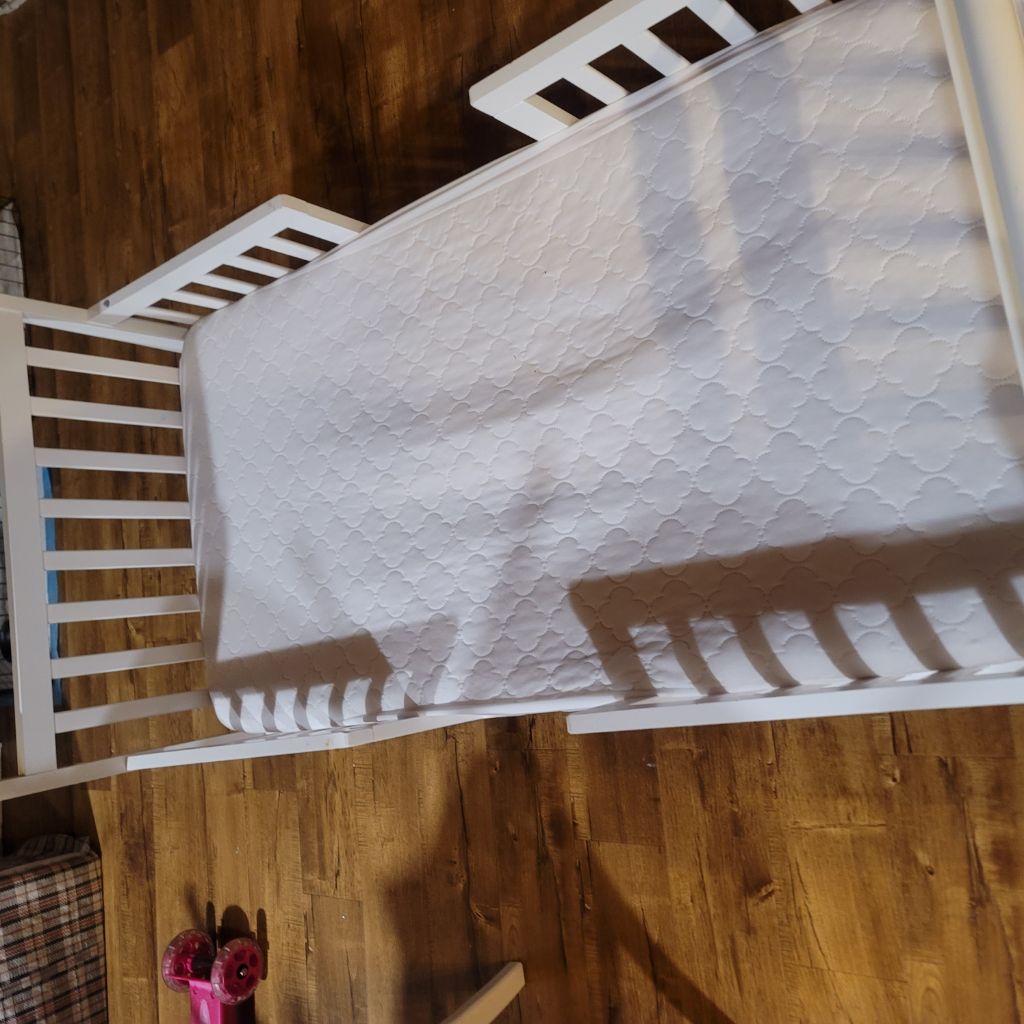 Free Toddler Bed White