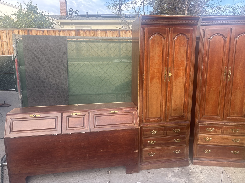 Free headboard and side cabinets