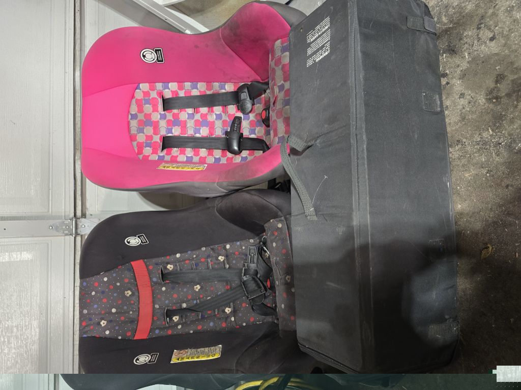 Free child car seats and child foldable playpen