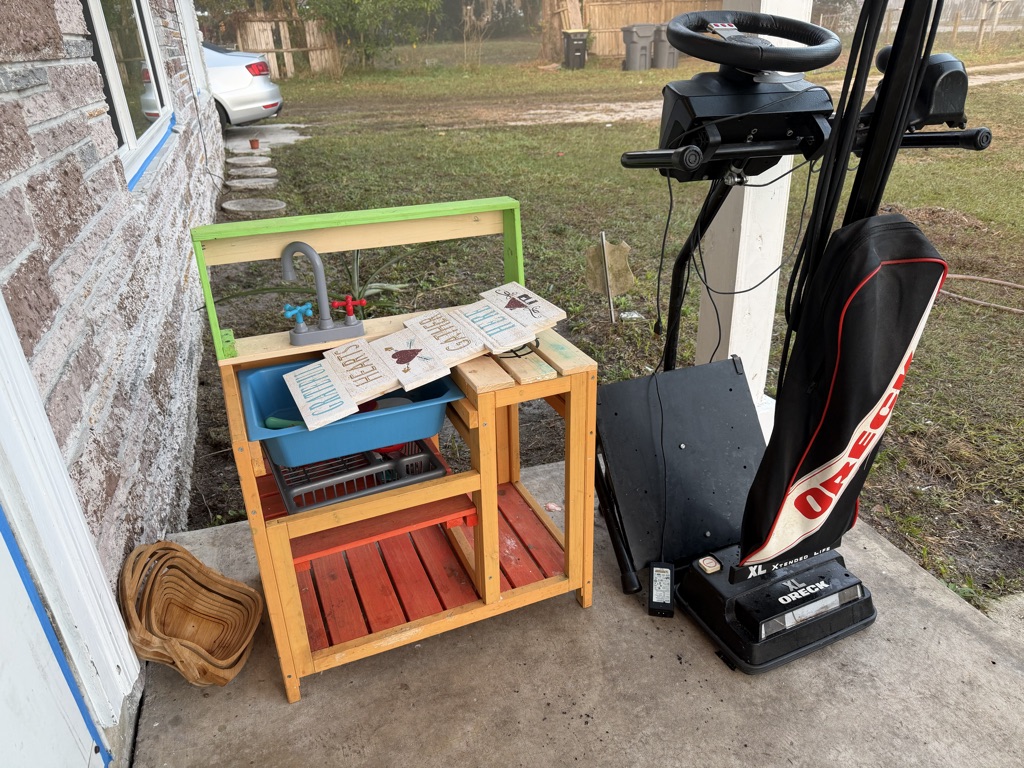 Free Vacuum, play station steering wheel, kids play sink, decor