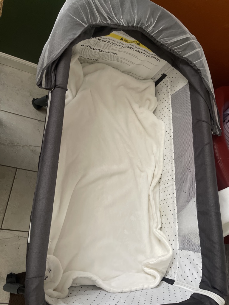 Free bassinet .