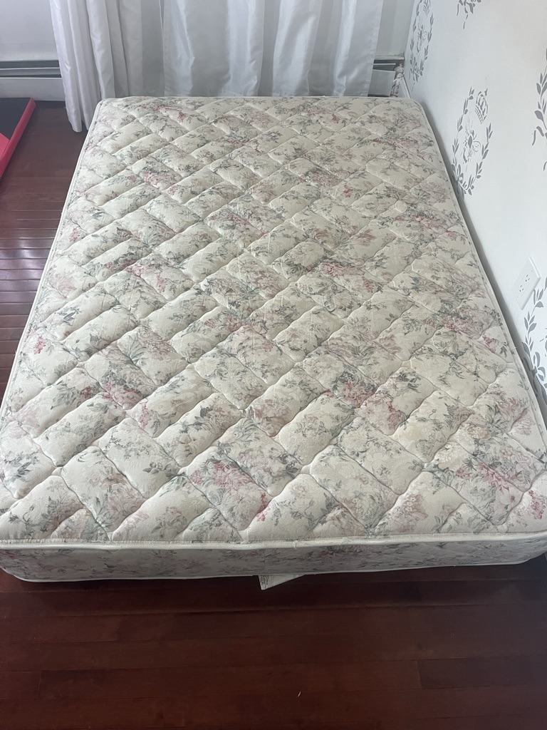 Free Full bed