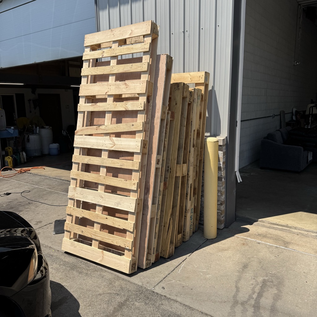 Free large wood pallets