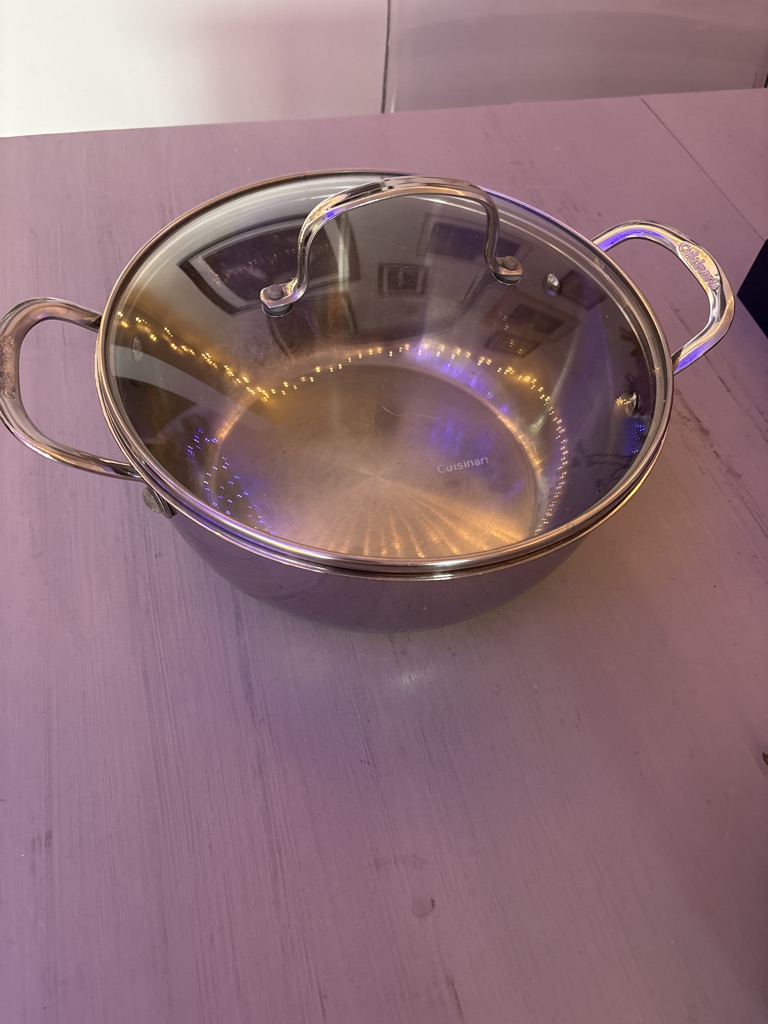 Free Pot large braiser