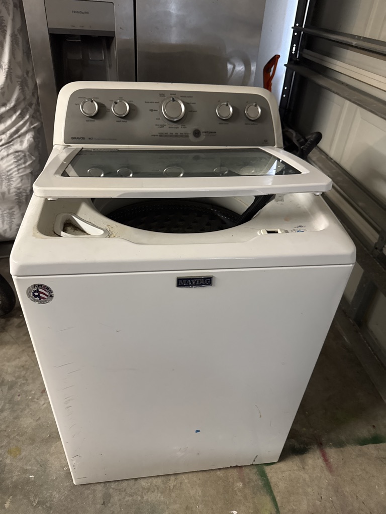 Free Washer and Fridge for scrap or repair.