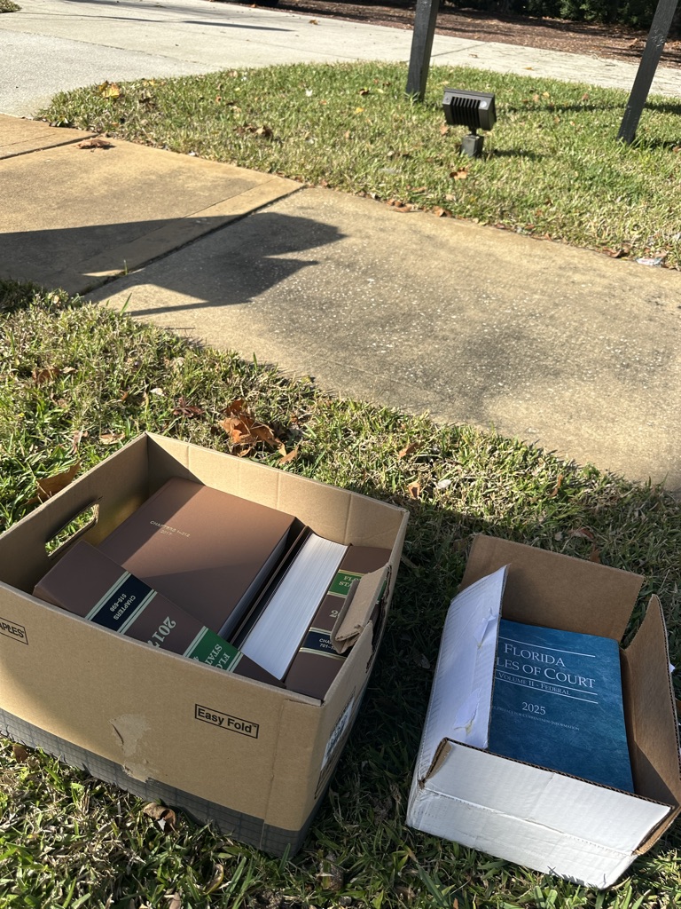 Free Curb alert – law books