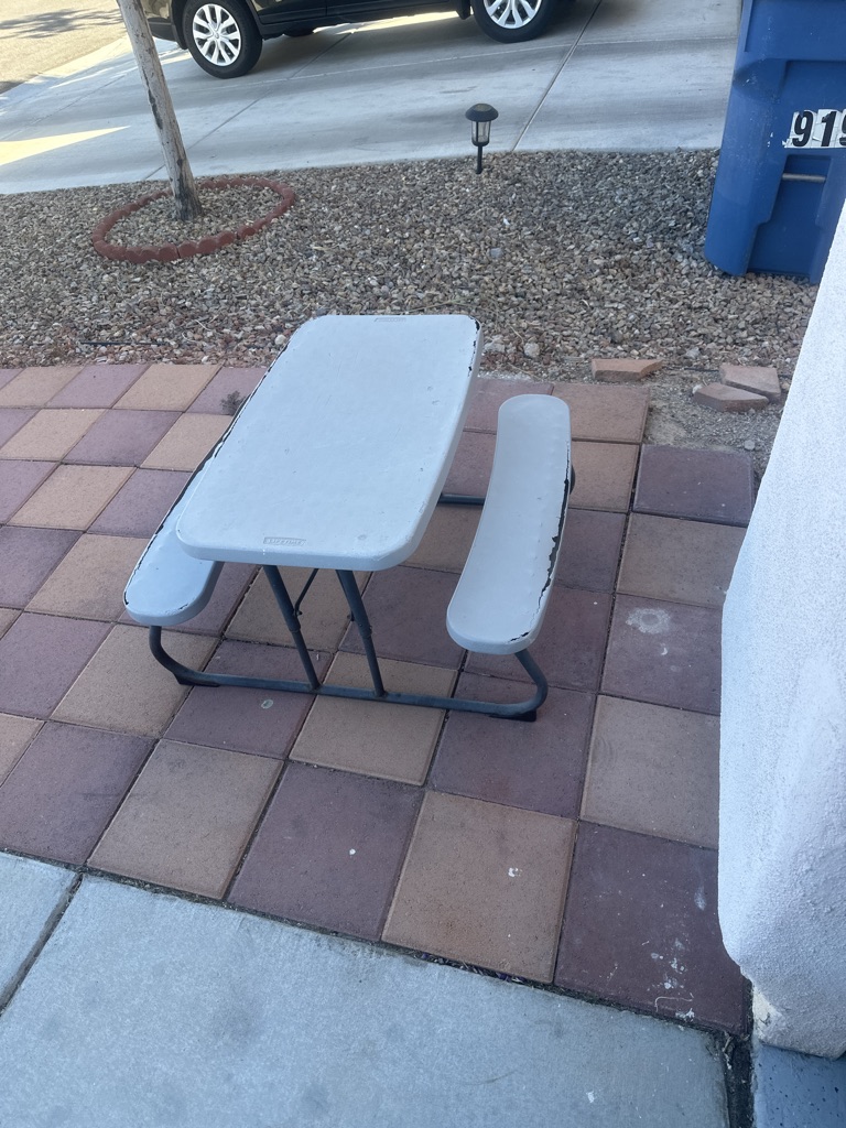 Free kids bench , used