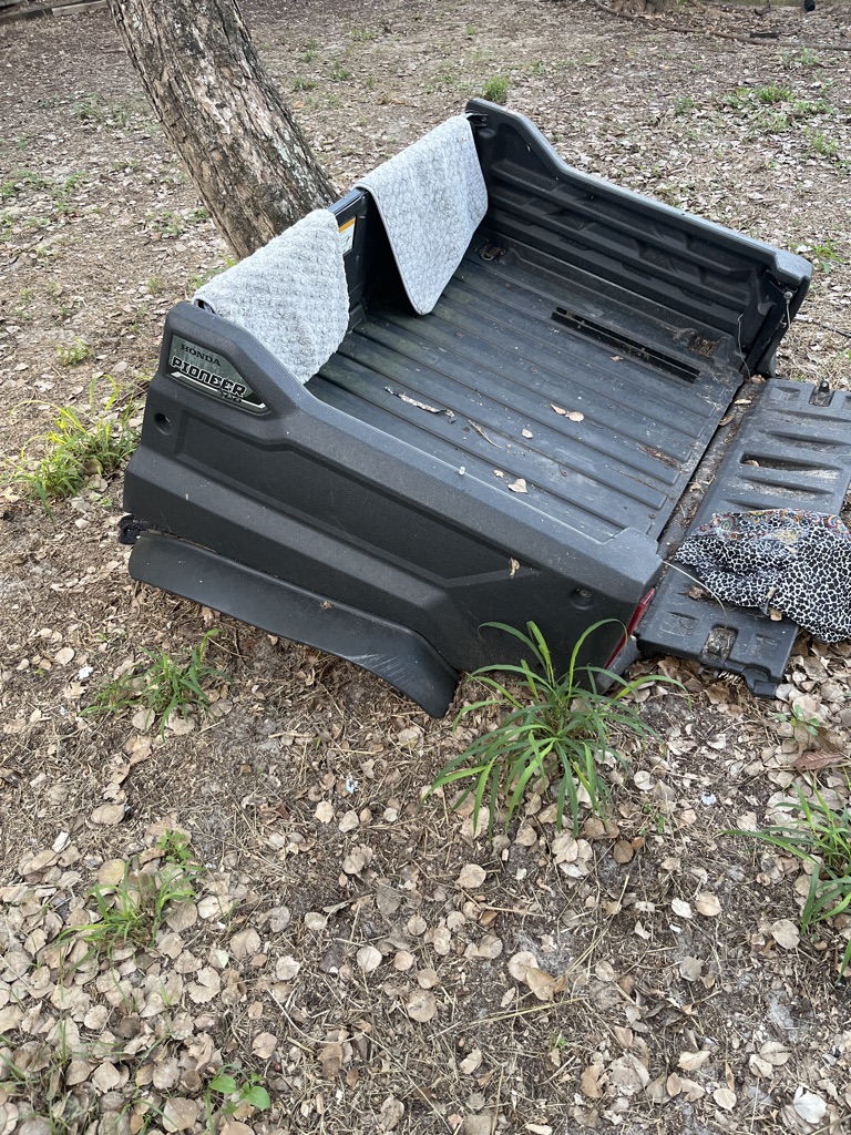 Free HONDA PIONEER BED