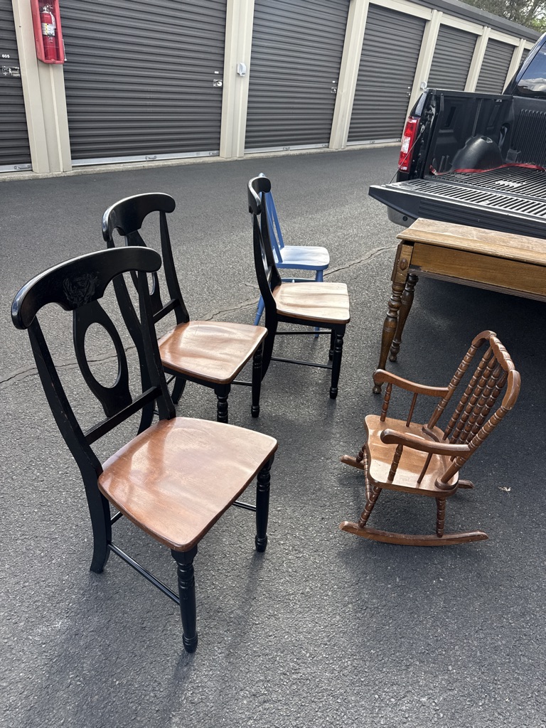 Free Chairs
