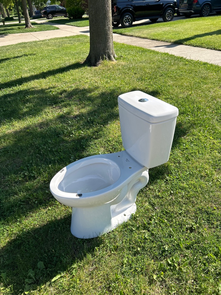 Free Toilet