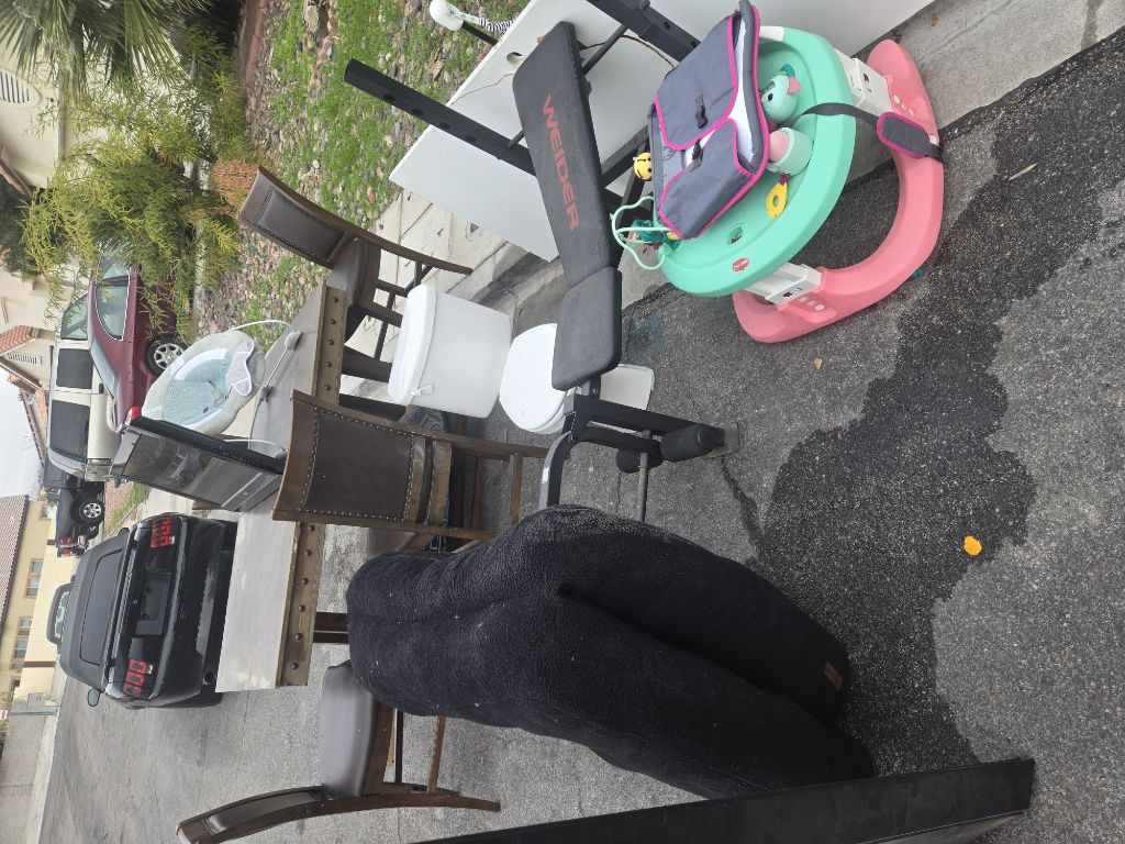 Free Tv,Table, toys, weight bench