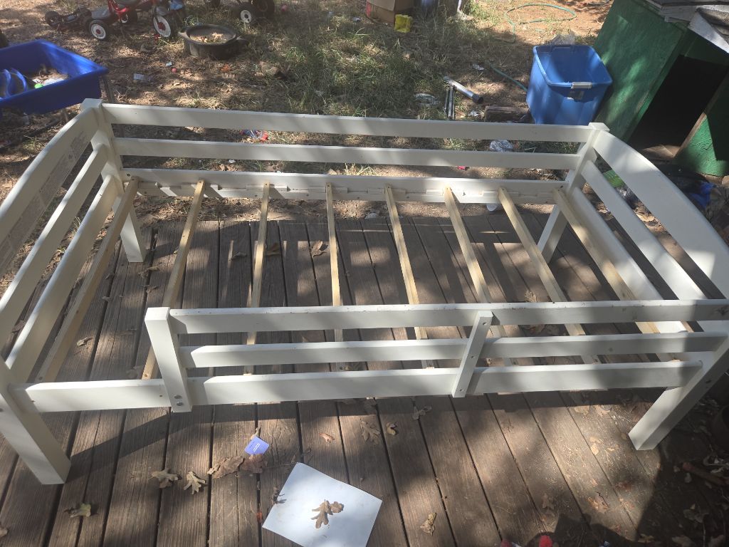 Free Twin White Wooden Bunk Beds