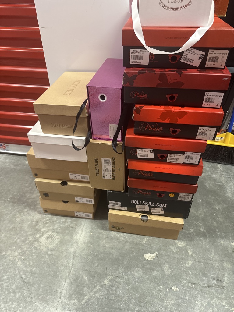 Free Shoe boxes