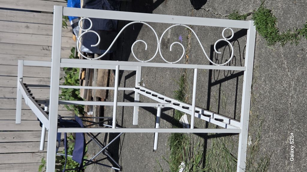 Free twin bed frame metal
