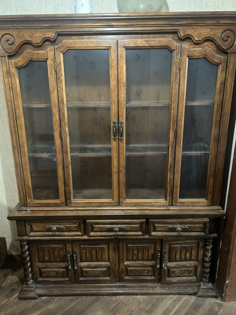 Free Oak china hutch 2 pc