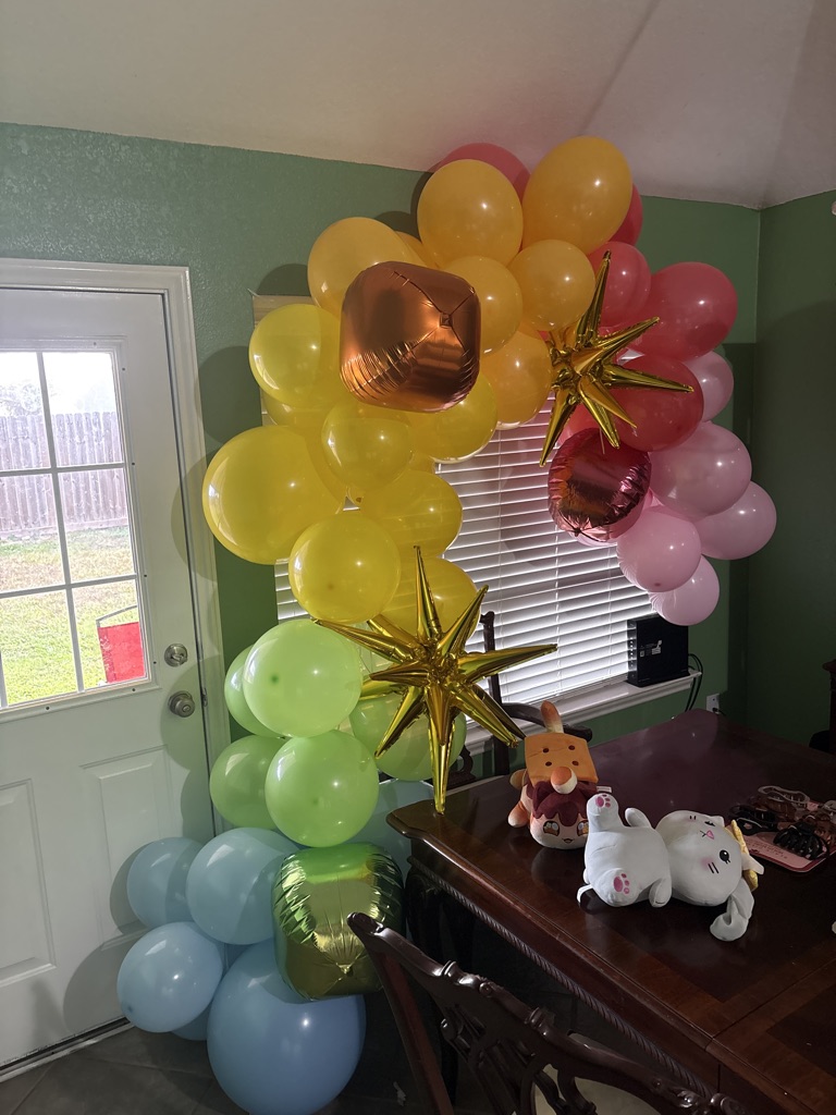 Free balloon arch