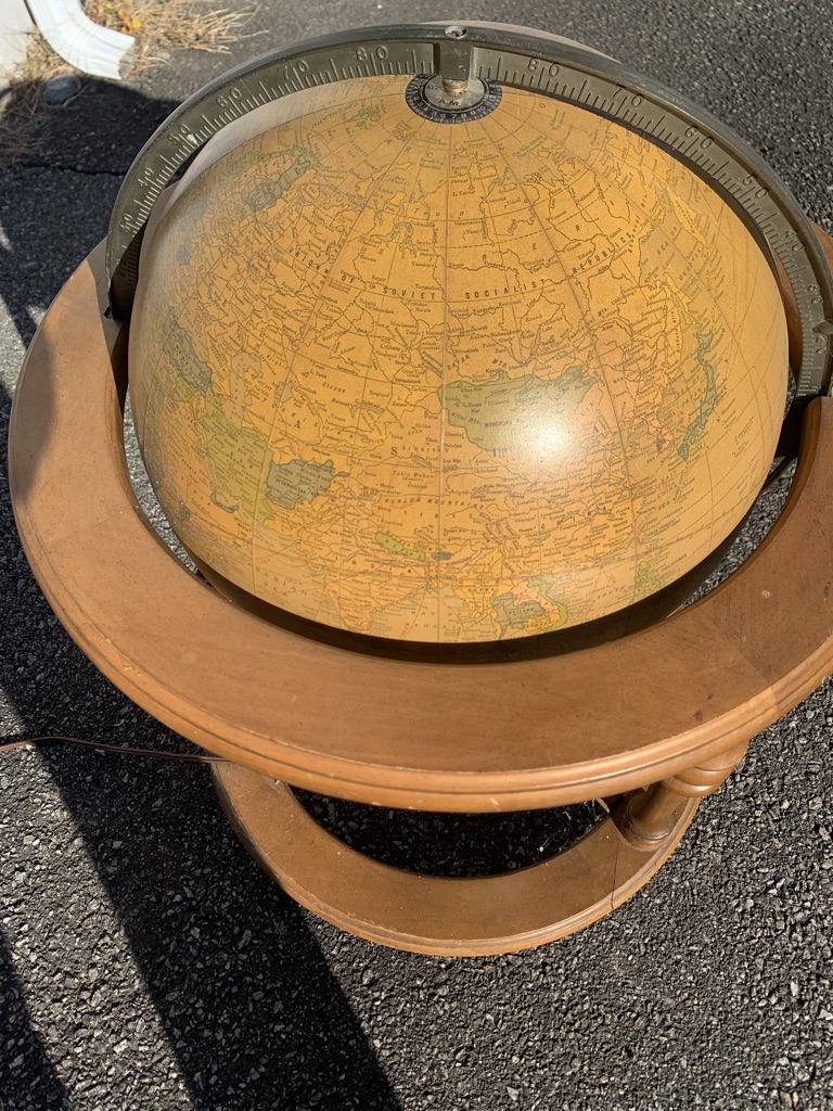 Free Lighted Globe