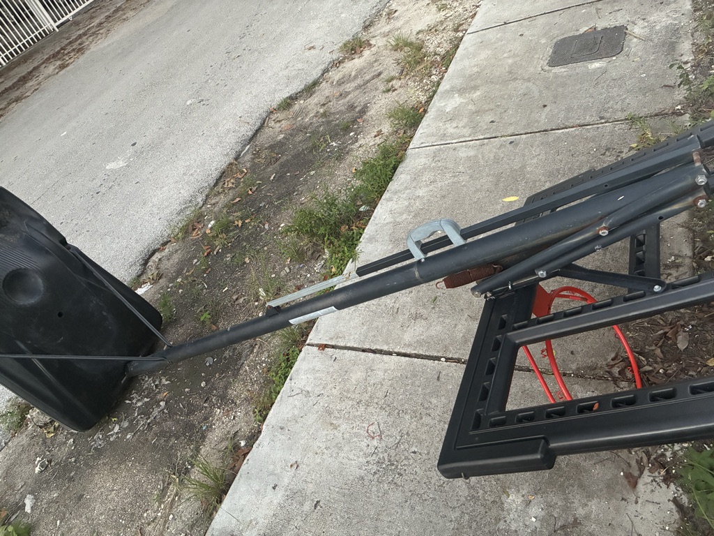 Free Basketball Hoop