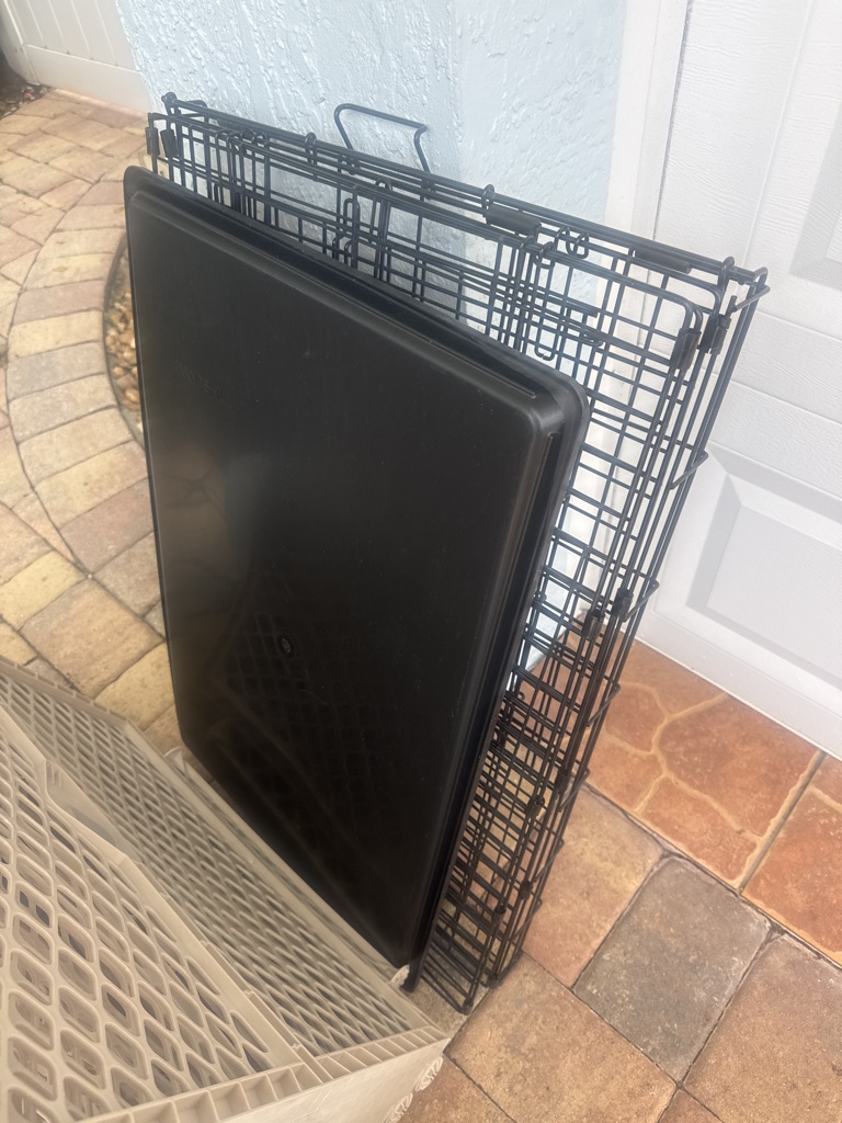 Free Dog cage