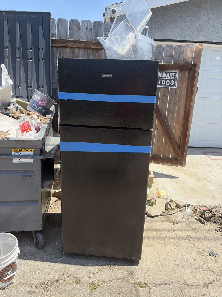 Free Black refrigerator