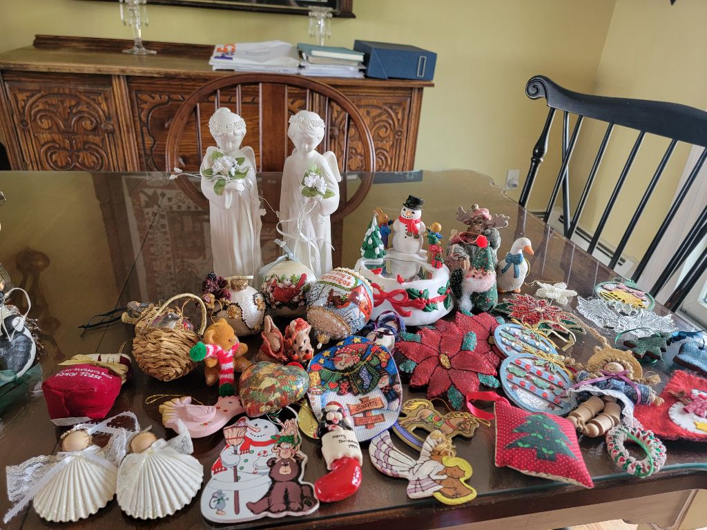 FREE FREE FREE FREE FREE CHRISTMAS TREE DECORATIONS