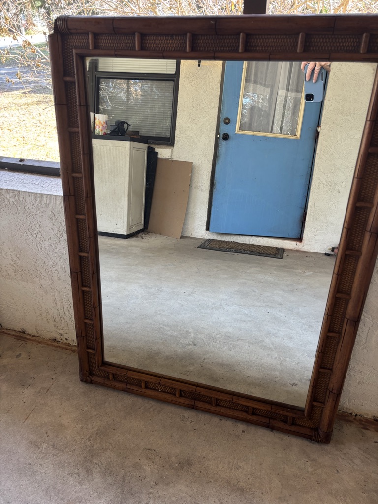 Free Mirror