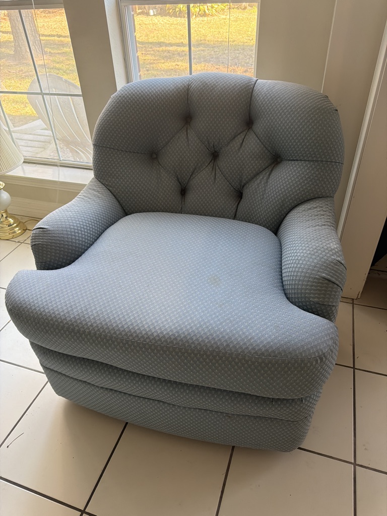 Free Vintage chairs