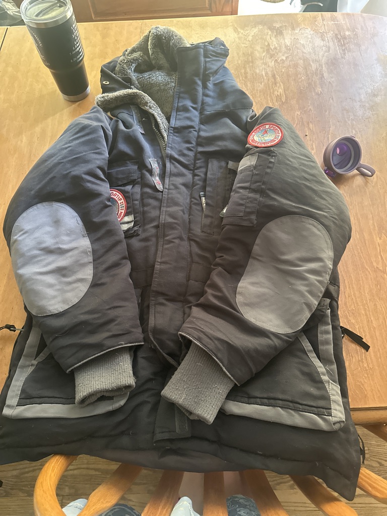Free Winter coat for kid (12/14)
