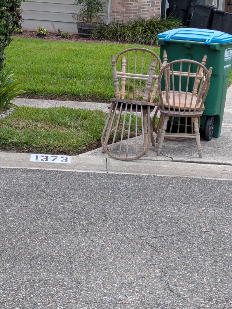 Free Winsor Chairs