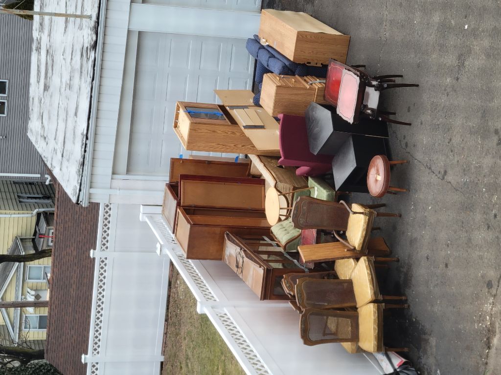 Free House furniture