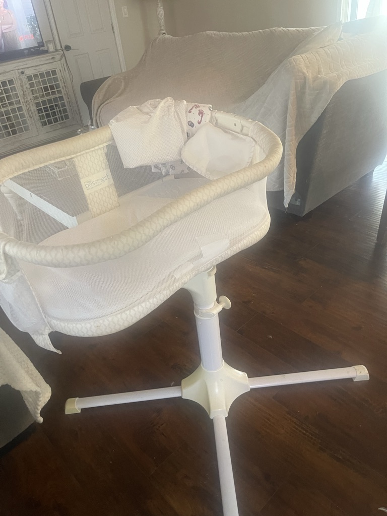 Free Bassinet