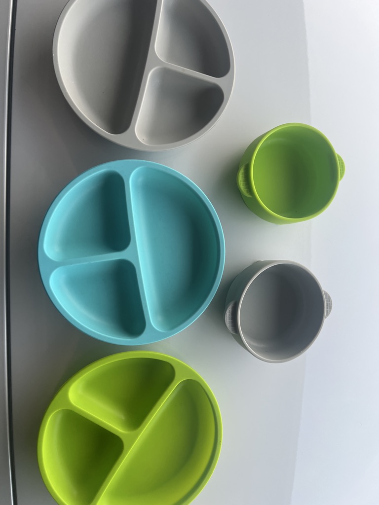 Free Silicone Suction bowls and plates for toddlers