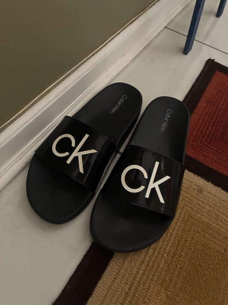 FREE MEN’S SLIDES