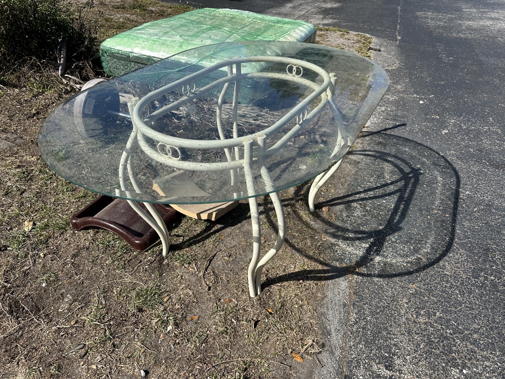Free Glass kitchen table