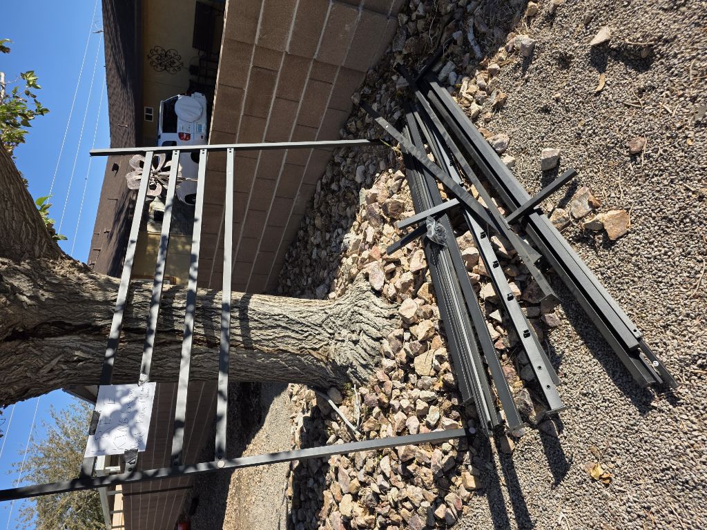 Free King Canopy Bed Frame