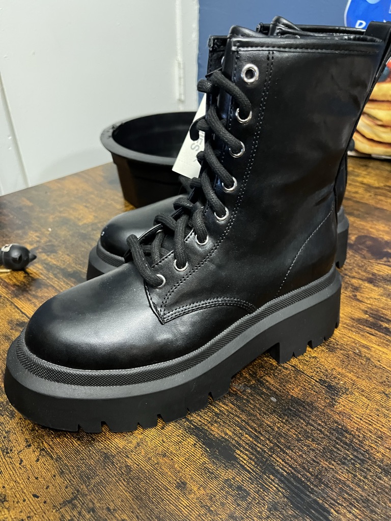 Free Shoes