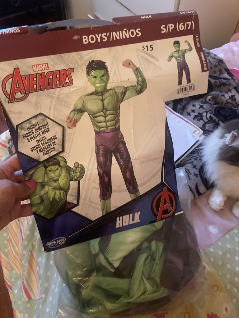 Free hulk costume size 6/7
