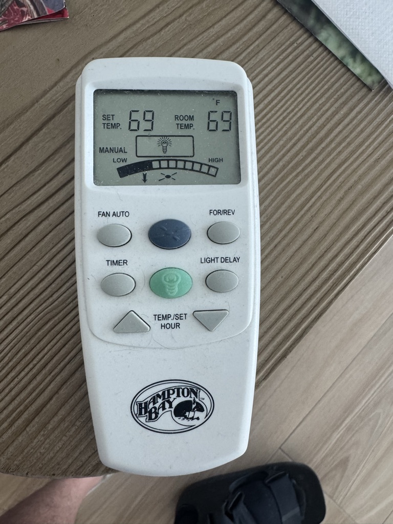 Free Hampton ceiling fans