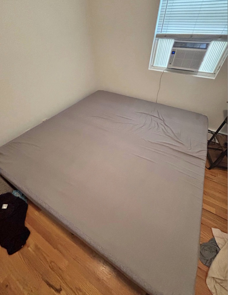 FREE Secretland KING Mattress - pickup only