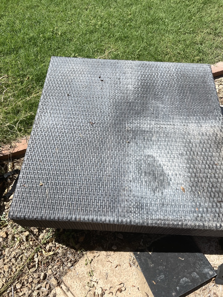 Free Rattan patio table