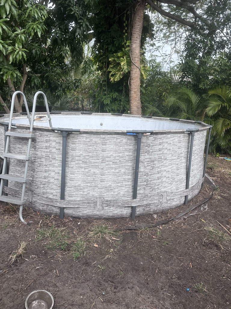 Free Above ground pool