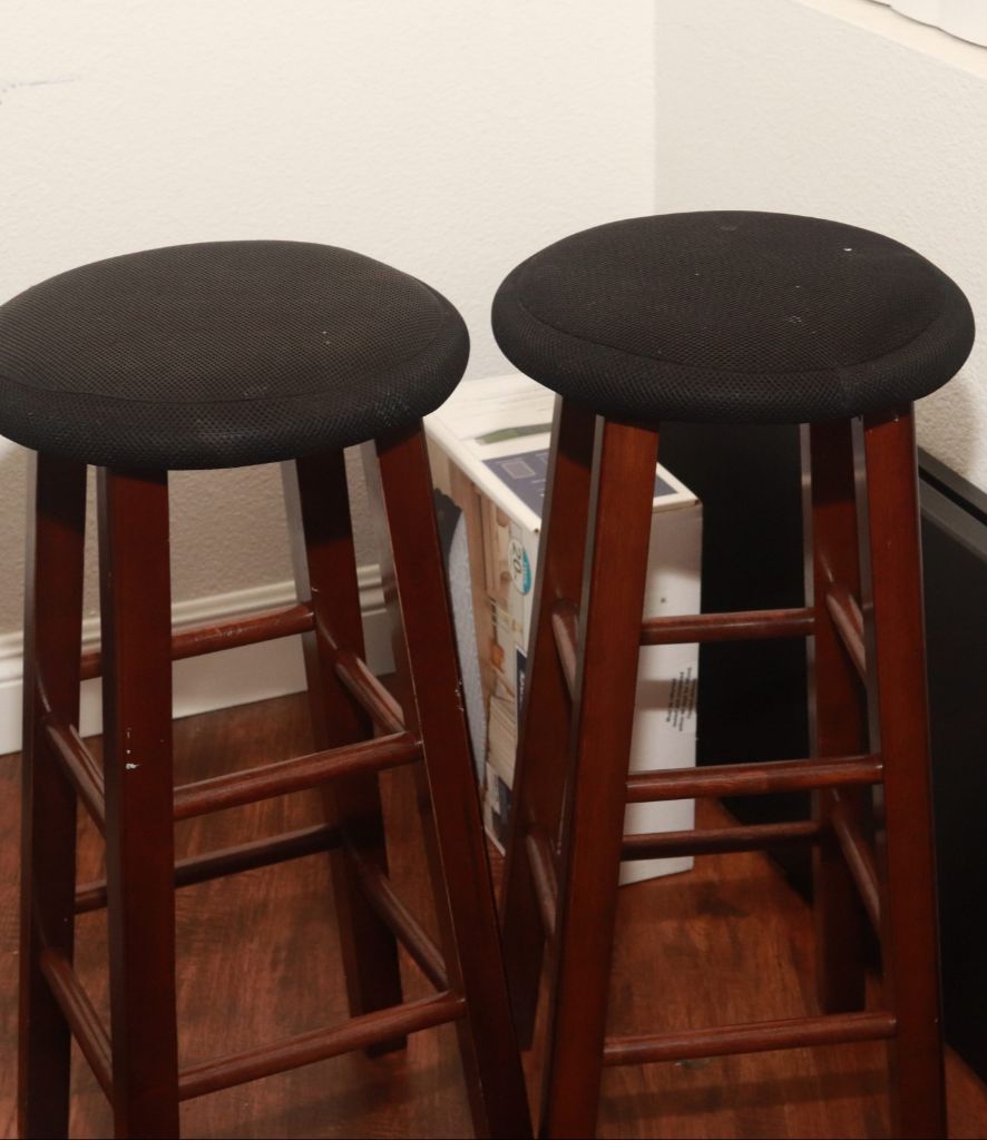 Free Two Bar Tool Chair