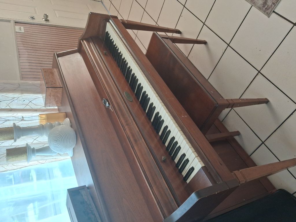 Free Piano